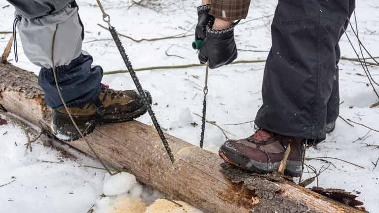 manual chainsaw