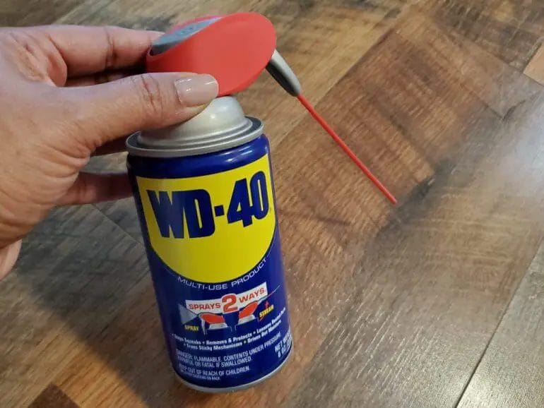 can you use wd-40 on wood