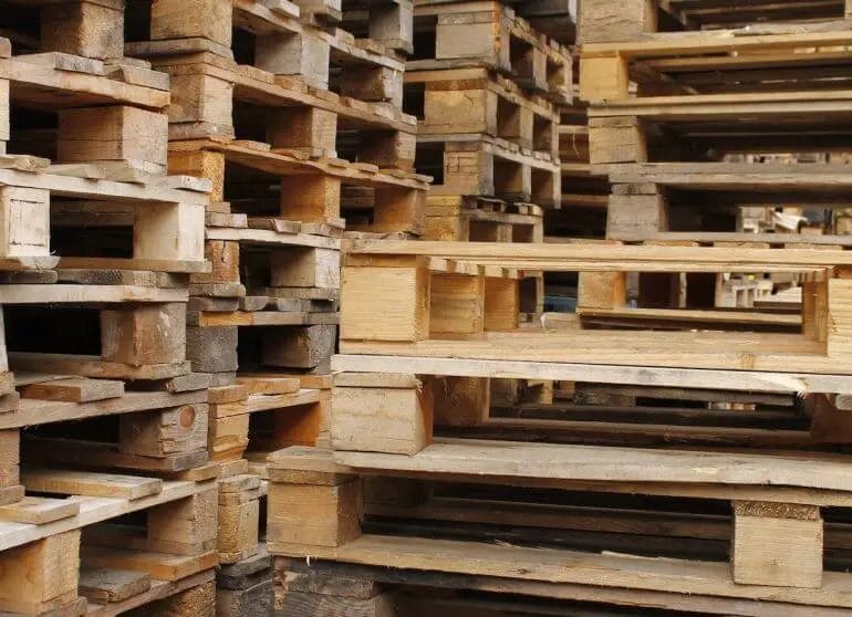 is-pallet-wood-safe-to-burn-tools-voice