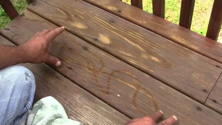 will bleach damage wood deck
