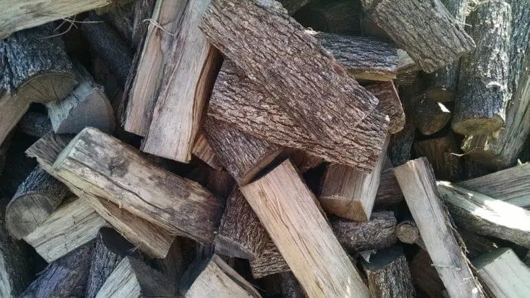 what does pecan wood look like
